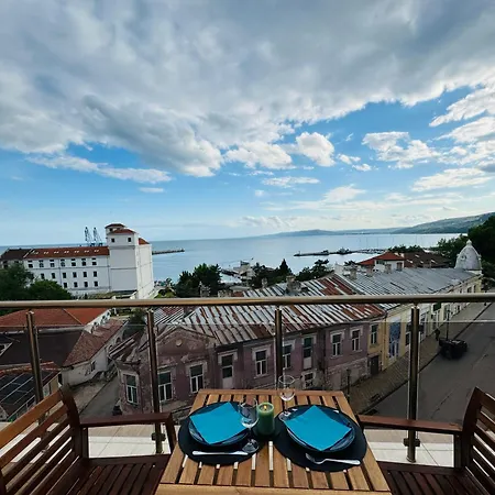 Ora Seaview *
