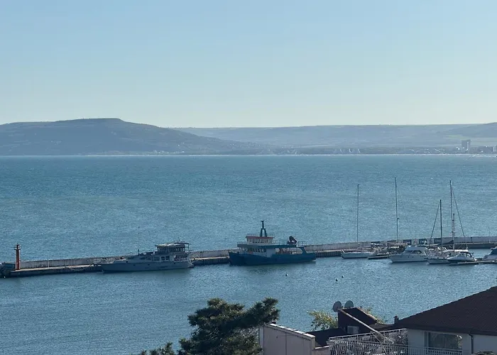 Ora Seaview Апартамент *